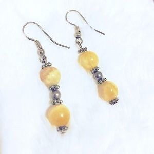 Lovely Beaded Gemstone Dangle Light Weight Earring